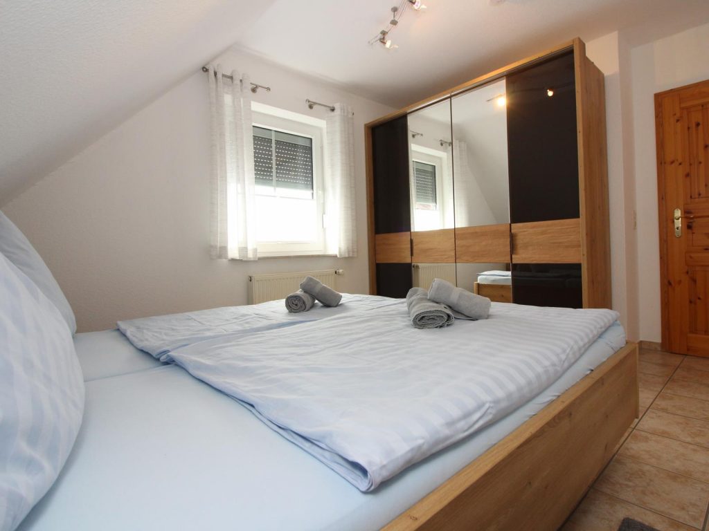 Haus Burhave - Schlafzimmer Doppelbett